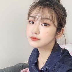 wonjin selfie