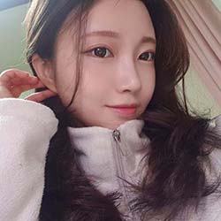 wonjin selfie